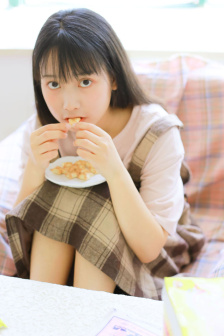 小不点爱吃肉混JIN